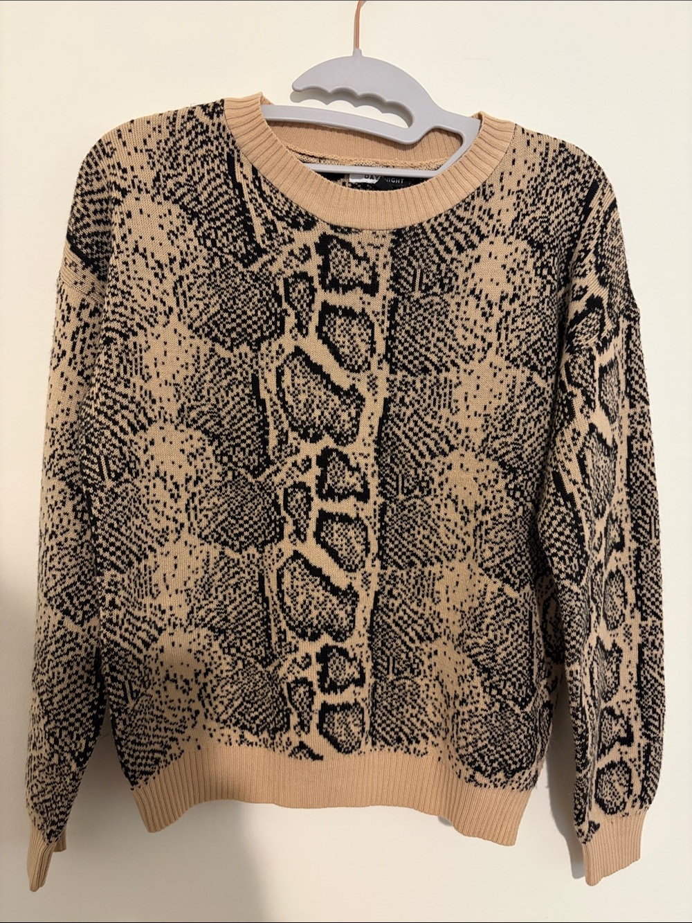 Crewneck Snake-Print Sweater in Beige and Black